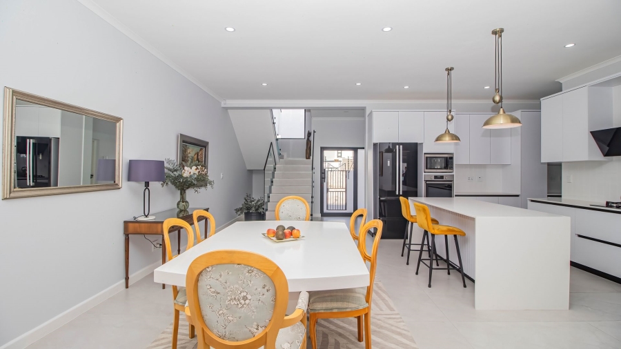 4 Bedroom Property for Sale in Sandown Western Cape